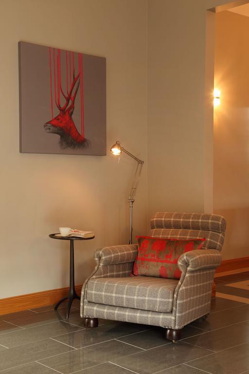 Hawkswood House And The Roundel Villa Peat Inn Room photo